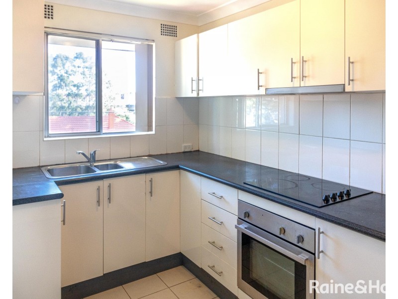 4/17 Harris Street, Harris Park NSW 2150