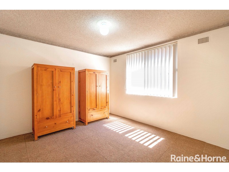 1/11 QUEENS ROAD, Westmead NSW 2145