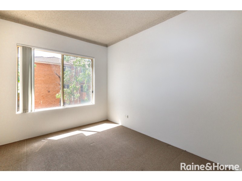 1/22 Priddle Street, Westmead NSW 2145