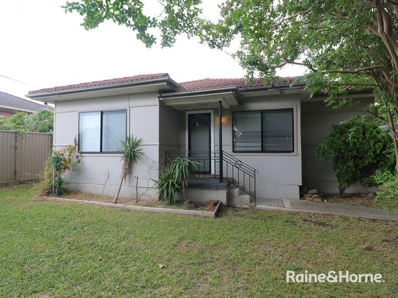 16 Warwick Street, Merrylands NSW 2160