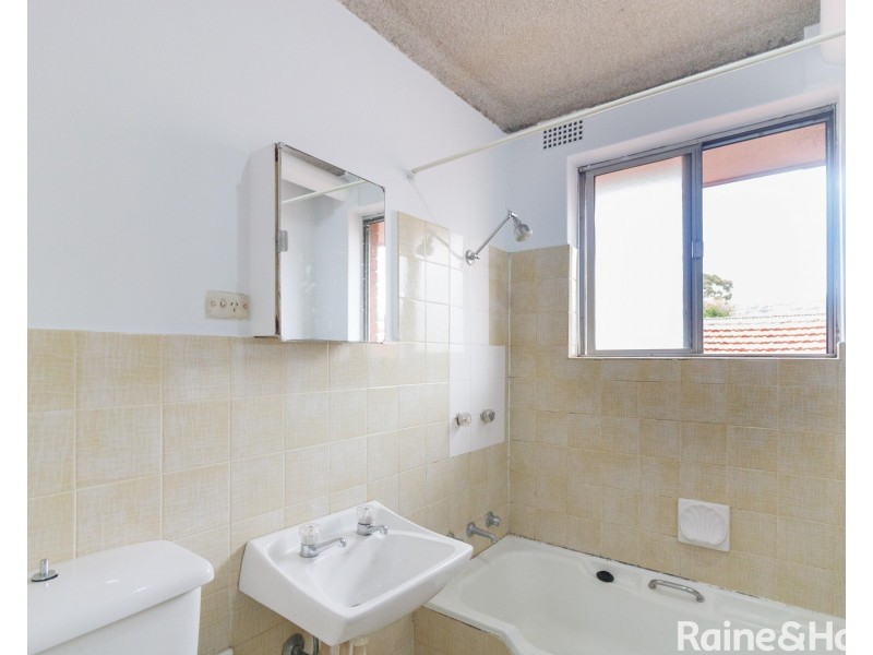 10/8 Allen Street, Harris Park NSW 2150