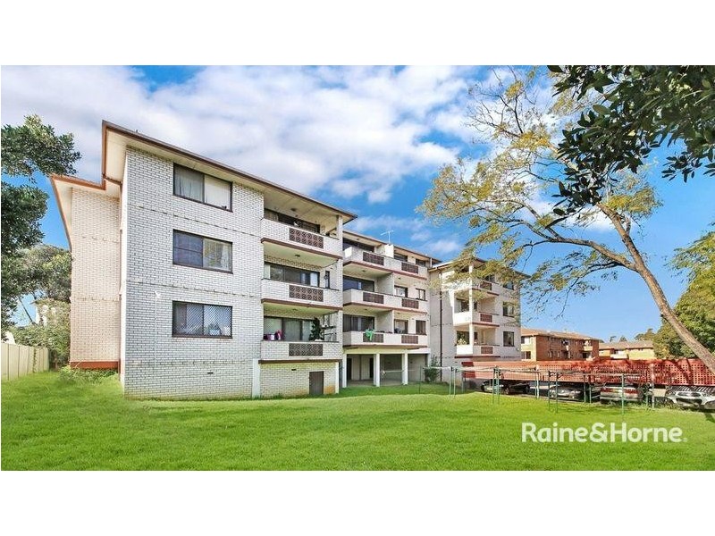 11/24-28 Wigram Street, Harris Park NSW 2150