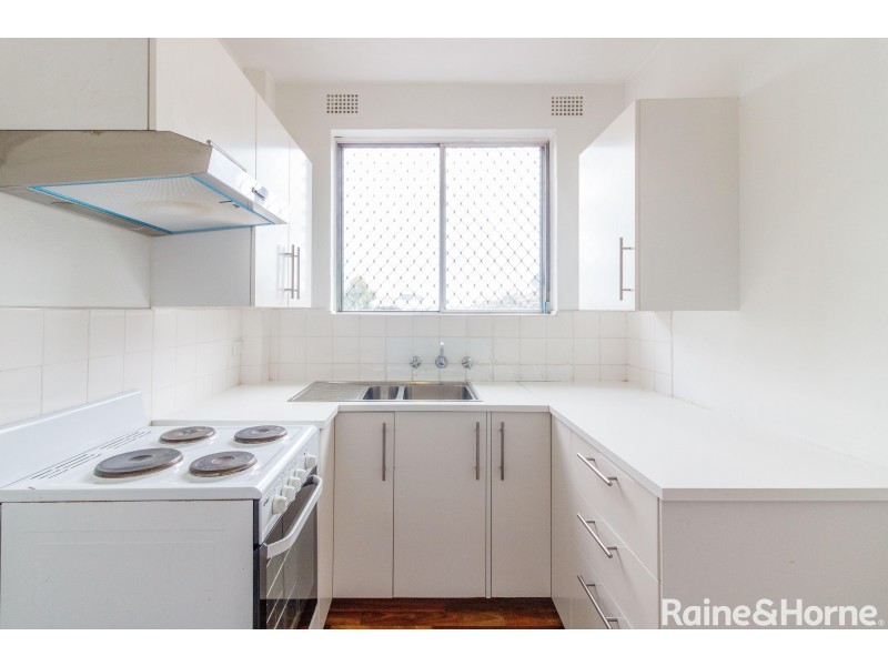 4/141 Good Street, Rosehill NSW 2142