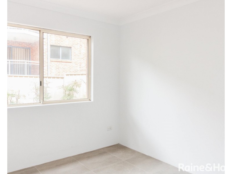 2/72 Meehan Street, Granville NSW 2142