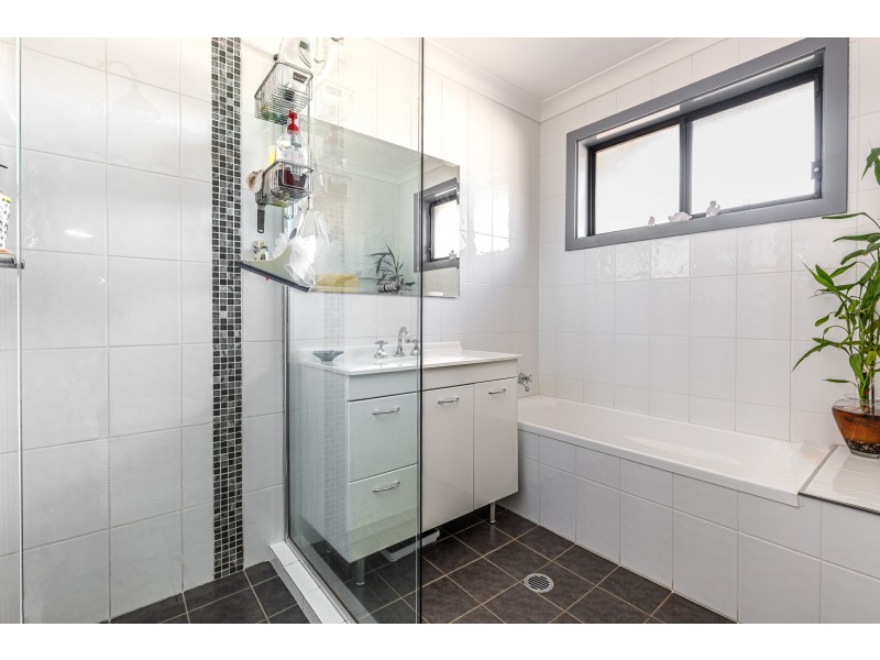 44 Zambesi Road, Seven Hills NSW 2147