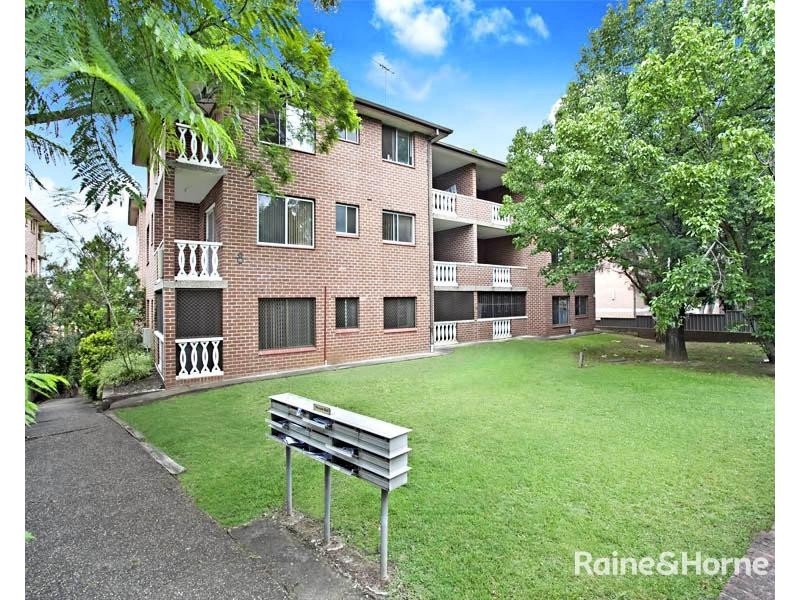 12/8 Brisbane Street, Harris Park NSW 2150
