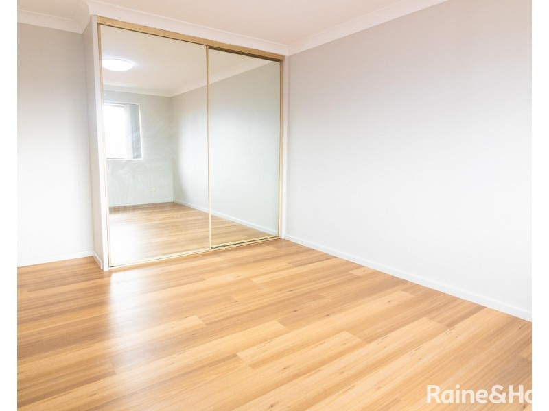 8/16 Railway Parade, Westmead NSW 2145