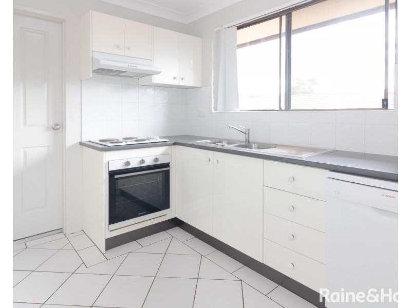 8/16 Railway Parade, Westmead NSW 2145