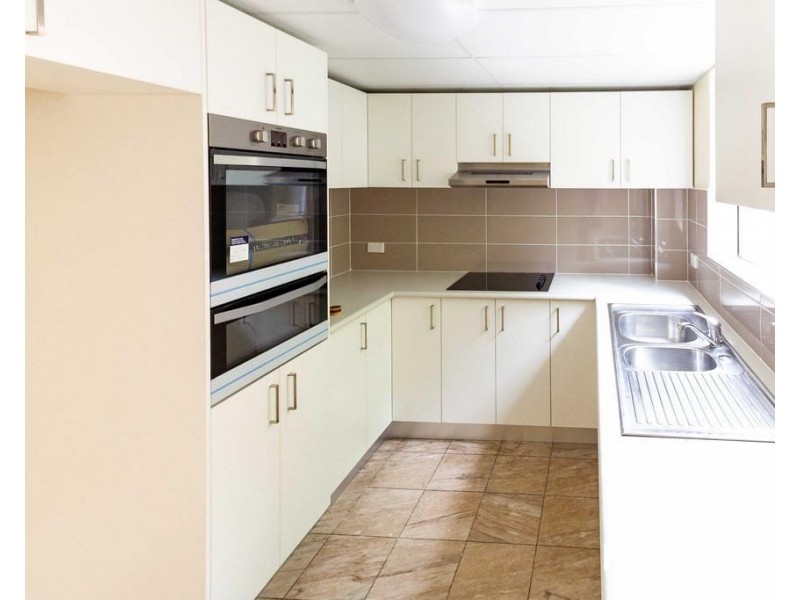 2/28 Hainsworth Street, Westmead NSW 2145