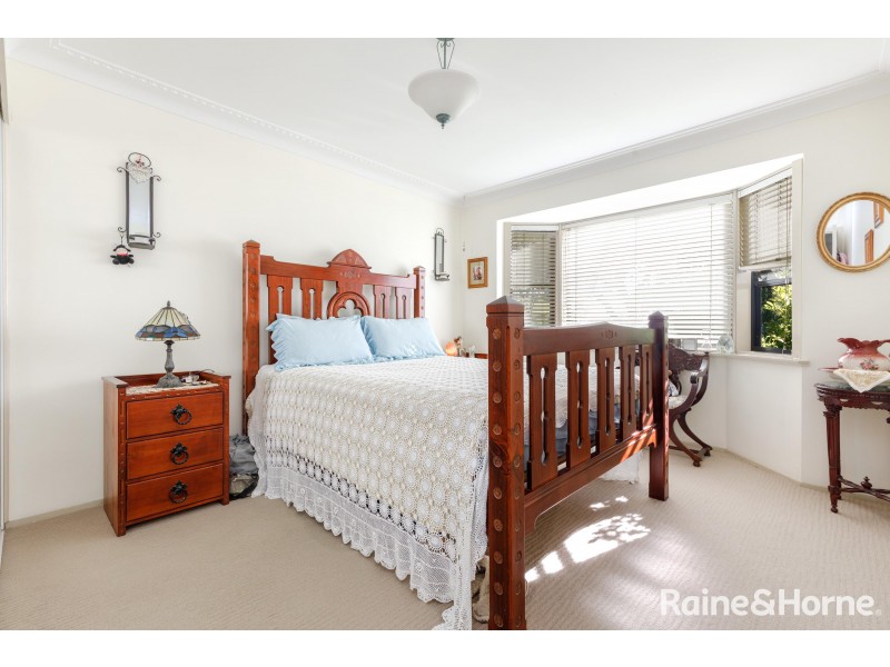 44 Zambesi Road, Seven Hills NSW 2147