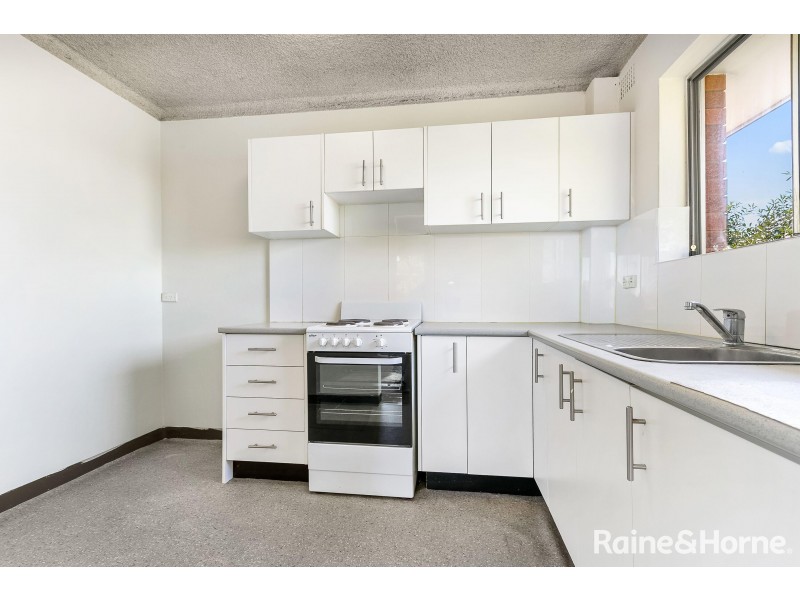 4/33 Bowden Street, Harris Park NSW 2150