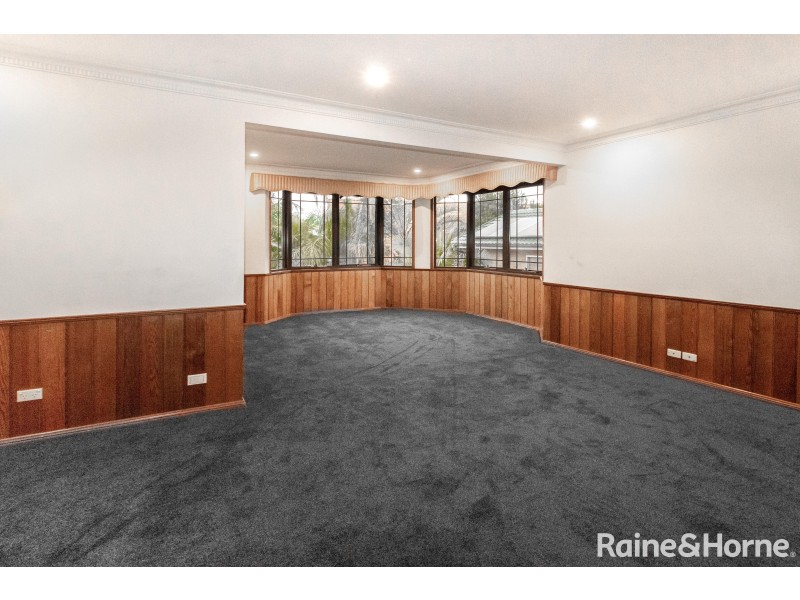 10 Stock Farm Avenue, Bella Vista NSW 2153