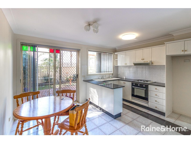 2/54 The Crescent, Toongabbie NSW 2146