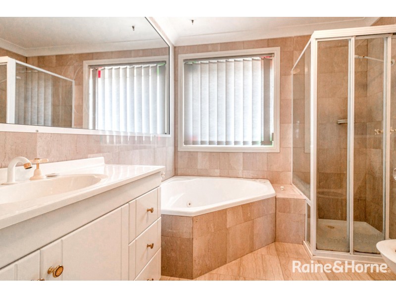 2/54 The Crescent, Toongabbie NSW 2146