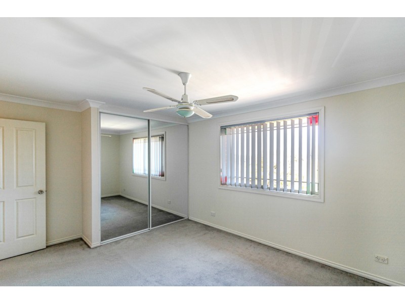2/54 The Crescent, Toongabbie NSW 2146