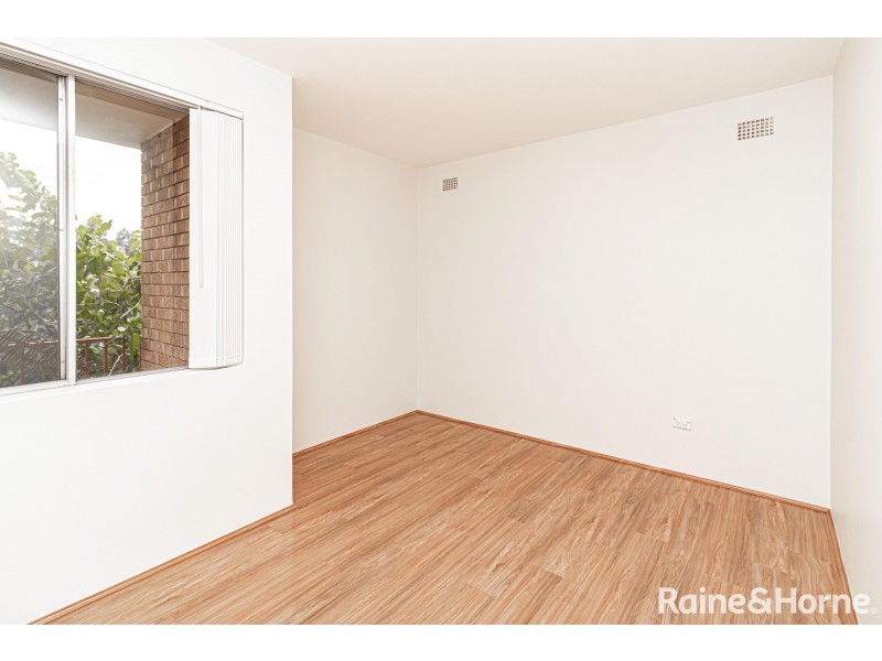 4/11 Station Street, Harris Park NSW 2150