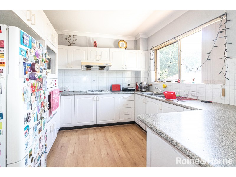 Room 2/22 Henry Street, Parramatta NSW 2150