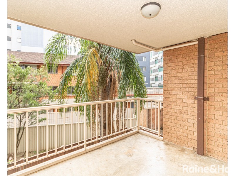 11/2 Charles Street, Parramatta NSW 2150