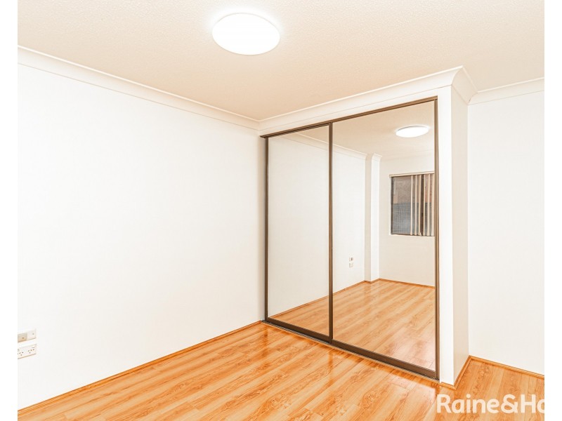 11/2 Charles Street, Parramatta NSW 2150