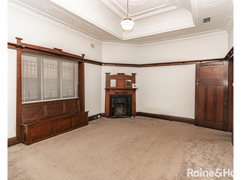 10 Lloyd George Avenue, Concord NSW 2137