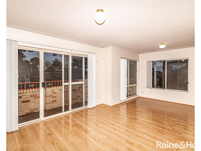 4/22 Priddle Street, Westmead NSW 2145