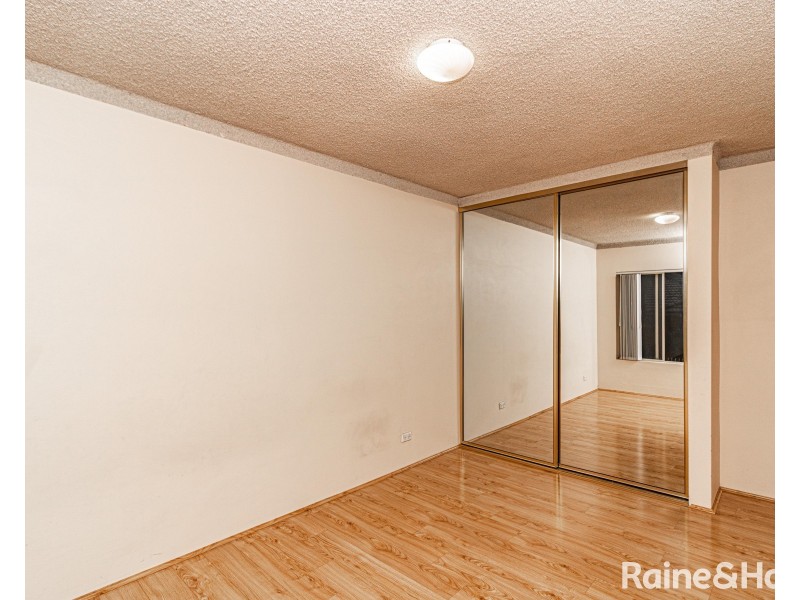 4/22 Priddle Street, Westmead NSW 2145