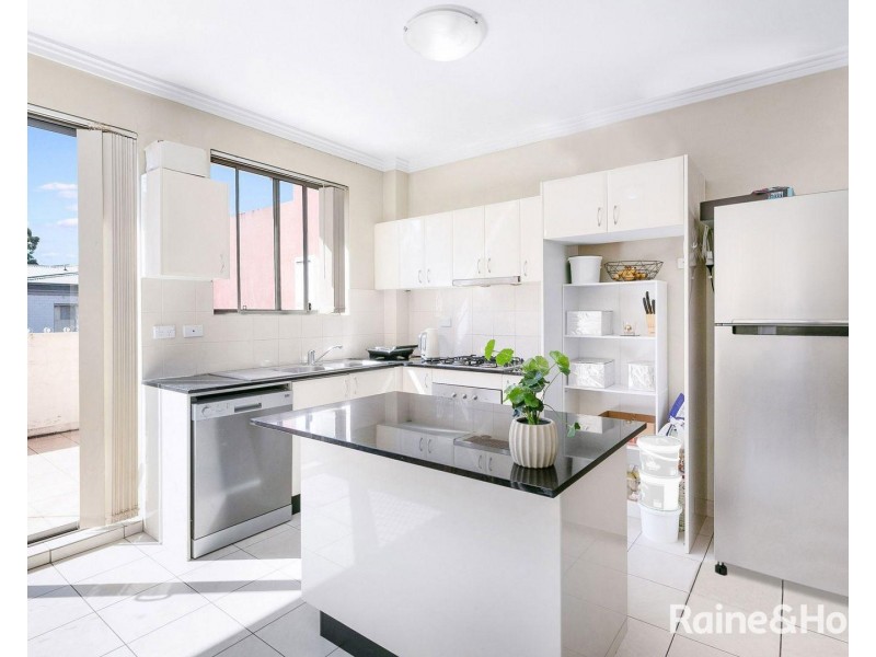 15/174-176 Bridge Road, Westmead NSW 2145
