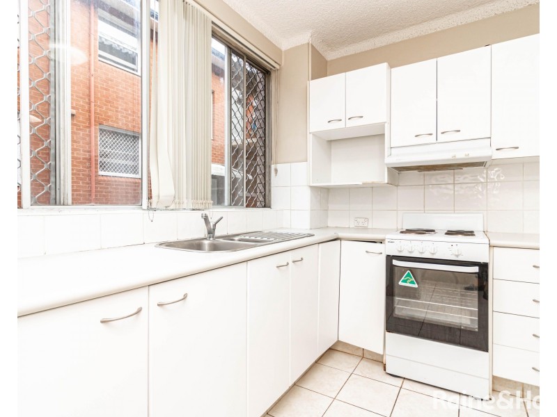 2/20 Victoria Avenue, Penshurst NSW 2222