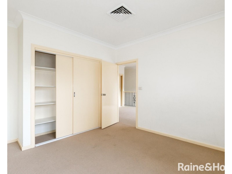 21/4 Hindle Terrace, Bella Vista NSW 2153