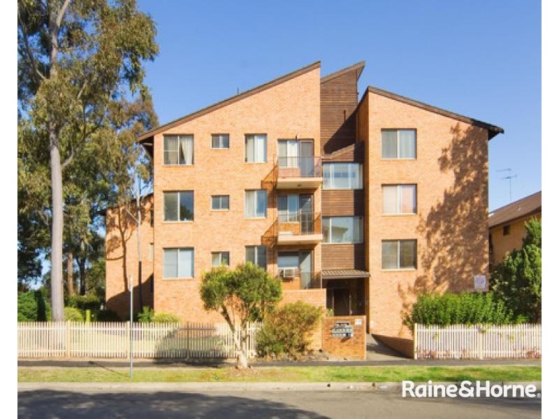 19/9-13 Castle Street, North Parramatta NSW 2151