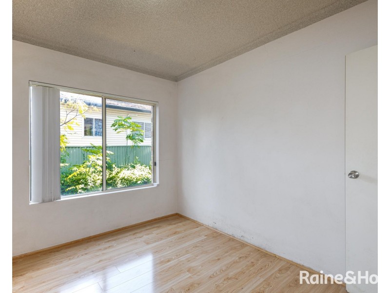 2/22 Priddle Street, Westmead NSW 2145