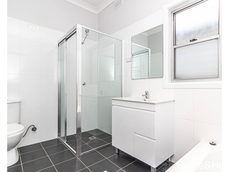 7 Wallace Street, Granville NSW 2142