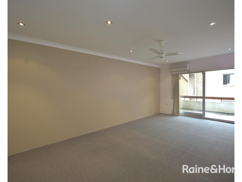 8/1 Robertson Street, Parramatta NSW 2150
