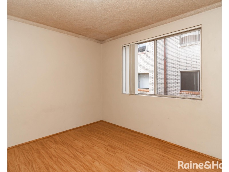 4/64 Hamilton Road, Fairfield NSW 2165
