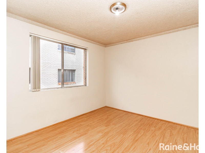 4/64 Hamilton Road, Fairfield NSW 2165