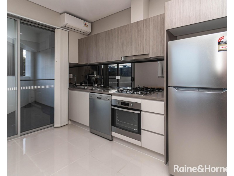 8/13-15 Civic Avenue, Pendle Hill NSW 2145