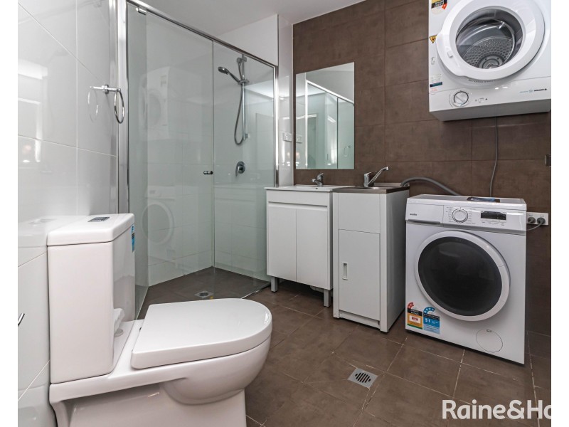 8/13-15 Civic Avenue, Pendle Hill NSW 2145