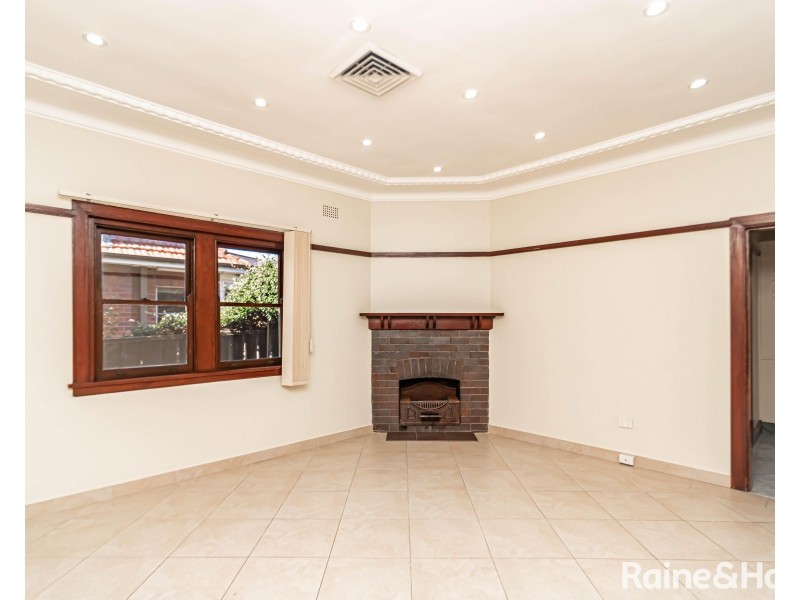 26 Albion Avenue, Merrylands NSW 2160