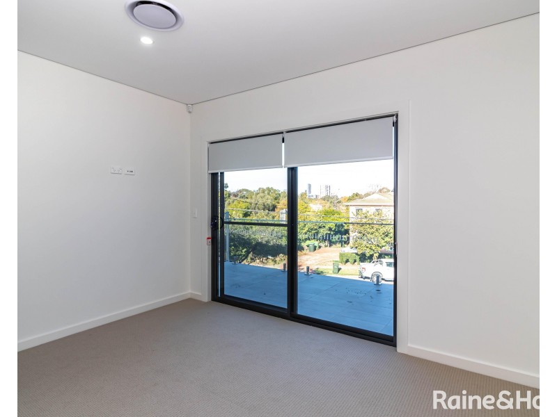 28 Lower Mount Street, Wentworthville NSW 2145