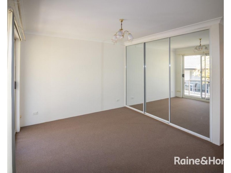 3/28 Hainsworth Street, Westmead NSW 2145