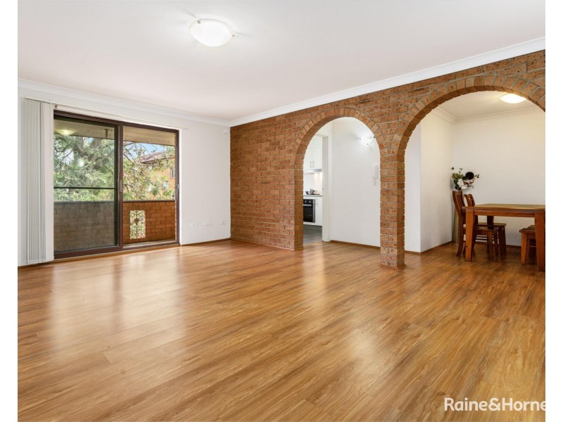8/28 Caroline Street, Westmead NSW 2145