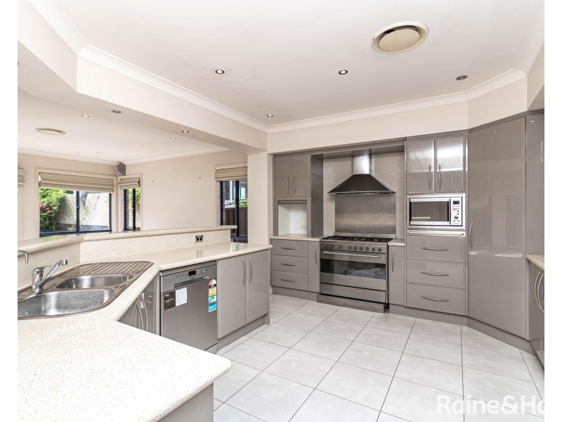 28 Bangalla Avenue, Chipping Norton NSW 2170