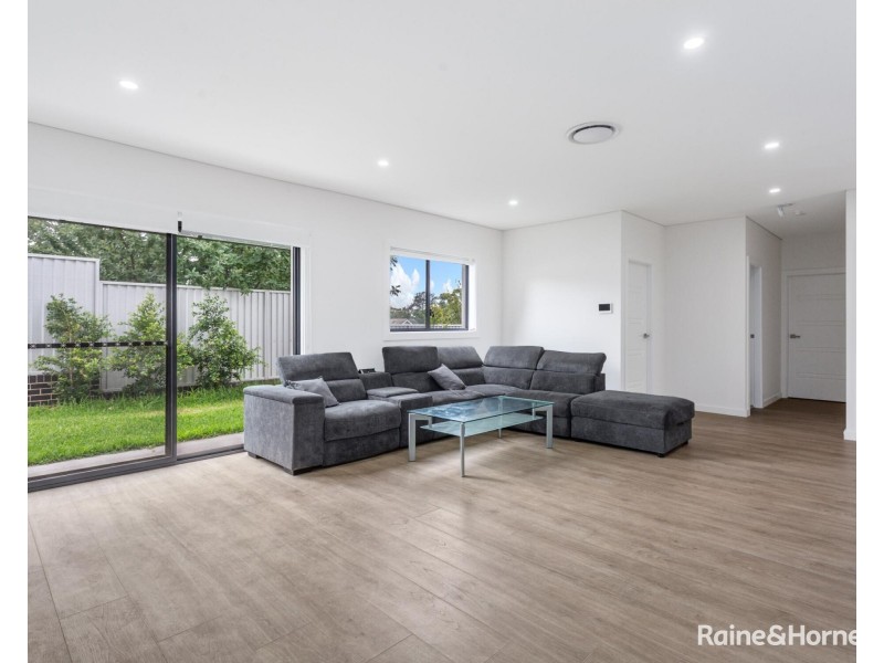 32A Lower Mount Street, Wentworthville NSW 2145