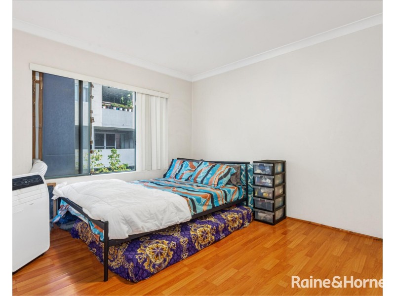 4/13 Cowper Street, Parramatta NSW 2150