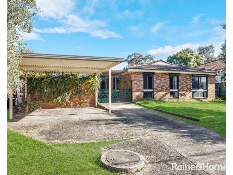 81 Richmond Road, Cambridge Park NSW 2747