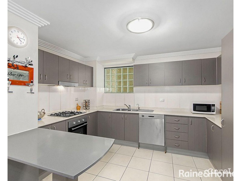 1109/91B Bridge Road, Westmead NSW 2145