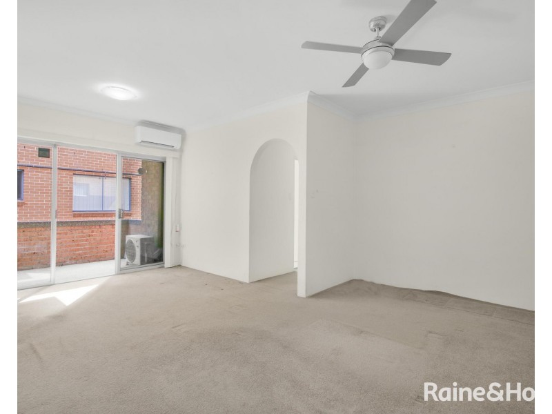 2/13 Stewart Street, Parramatta NSW 2150