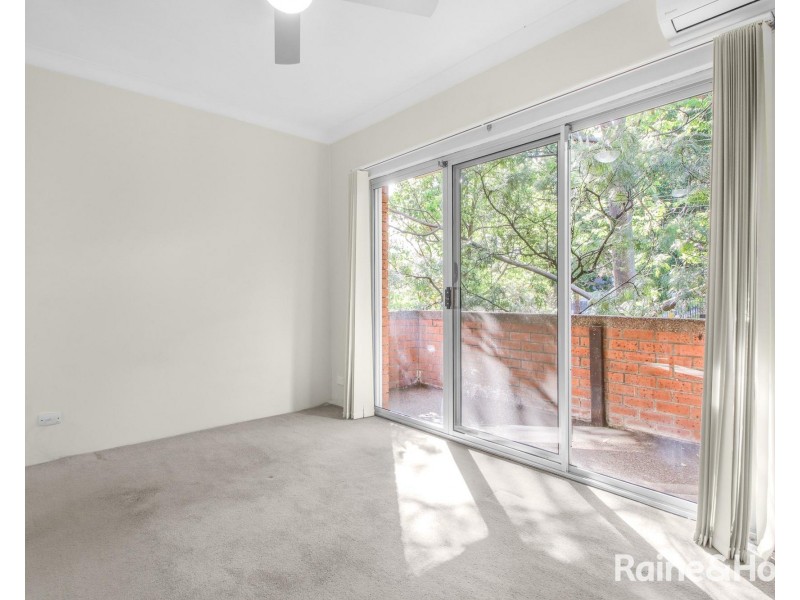 2/13 Stewart Street, Parramatta NSW 2150
