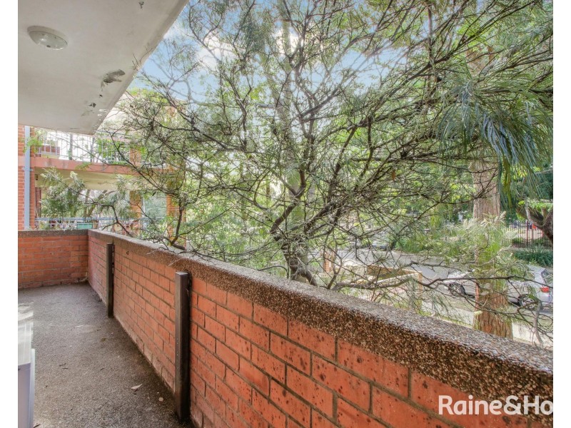 2/13 Stewart Street, Parramatta NSW 2150