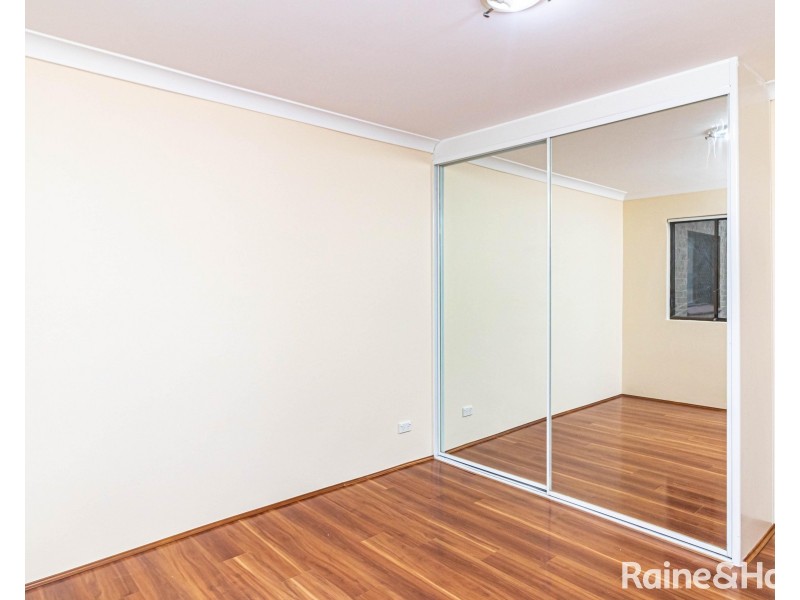 2/13-15 Helen Street, Westmead NSW 2145